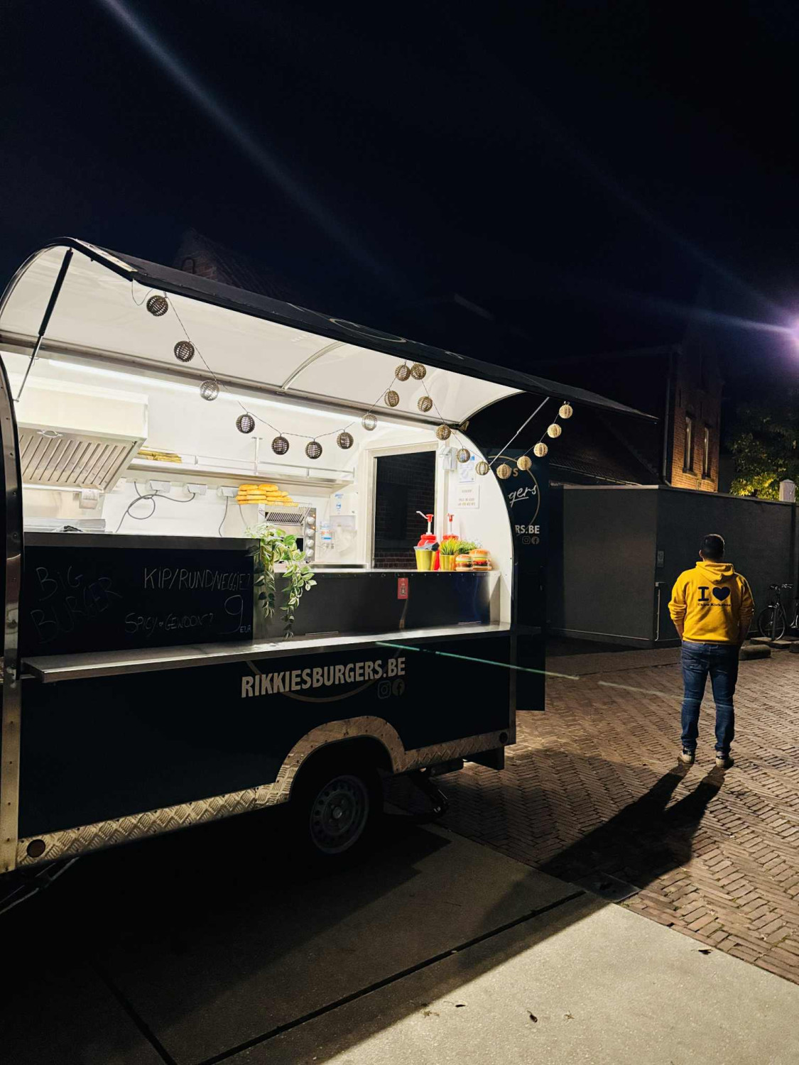 Foodtruck Dag van de Jeugdbeweging 2025 Jeugdhuis De Moane Zonnebeke
